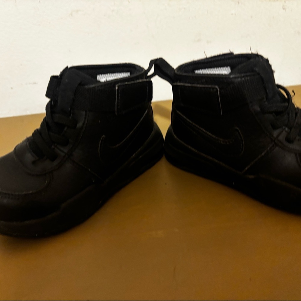 Nike Kids Black High-Top Sneakers